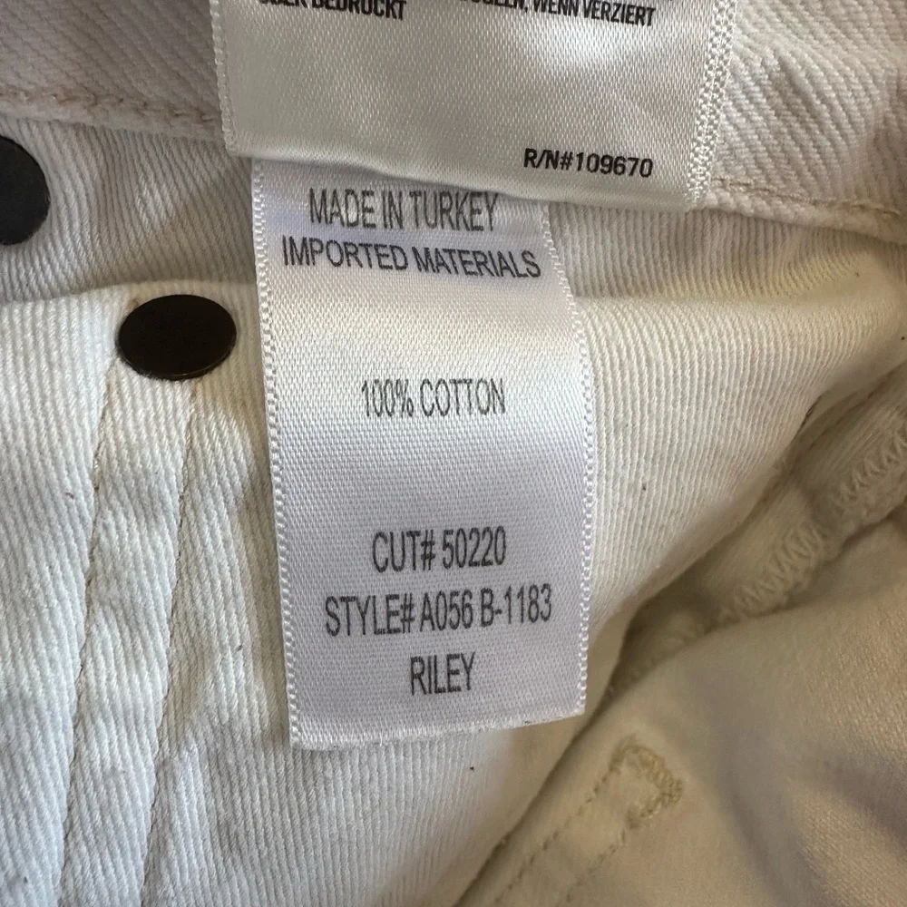 Agolde Riley High Rise Crop in Sour Cream Straight White Jeans- Size 27